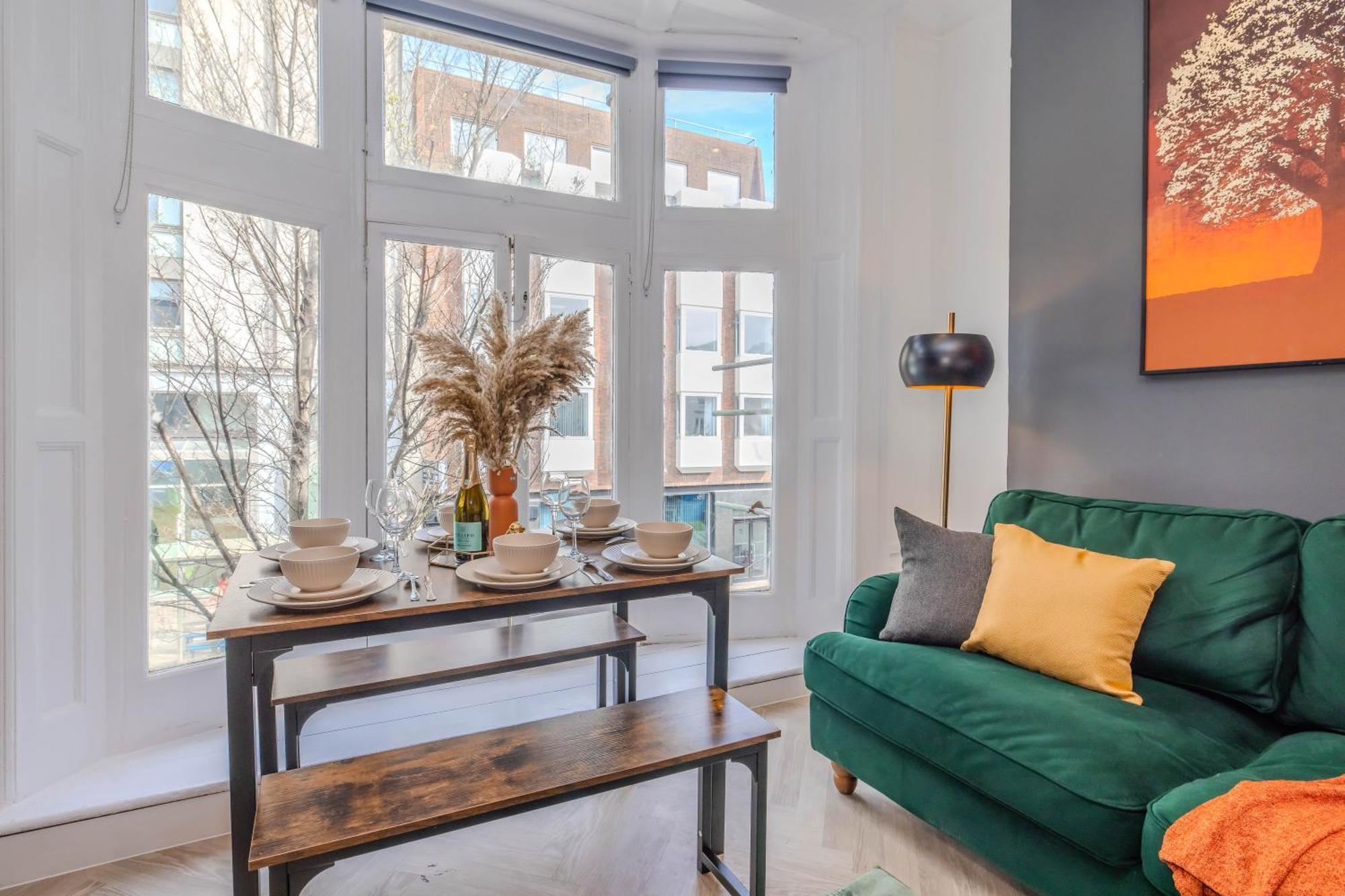 2 Bedroom Flat Next To Brighton Station & Beach I Sleep 8 Guests מראה חיצוני תמונה